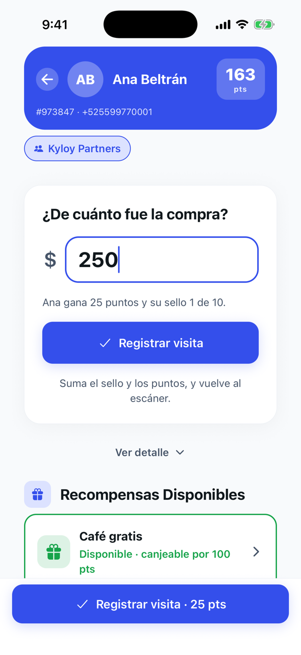El monto de la compra escrito y la frase que dice cuántos puntos y qué sello gana